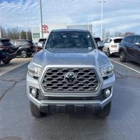 Used for Tacoma 4x4 Diesel Automatic Pickup Truck with Leather Dark Seats Euro VI Emission Right Hand Steering